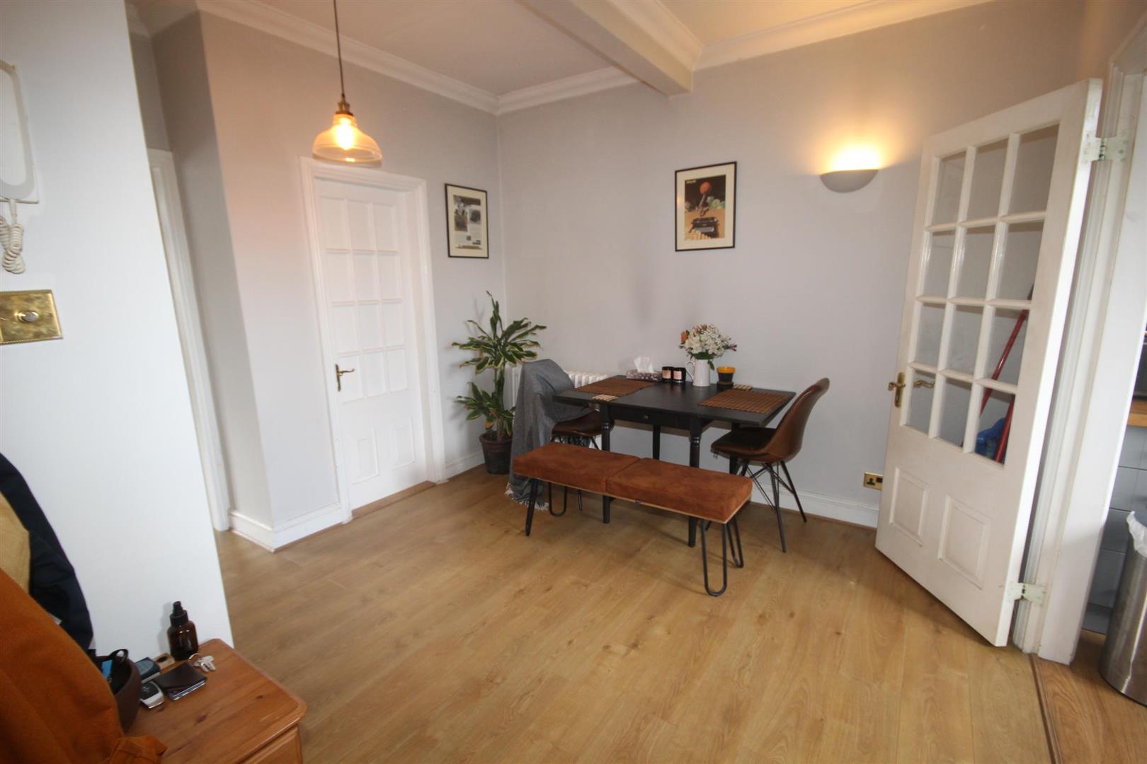 Rose Valley, Brentwood Keith Ashton